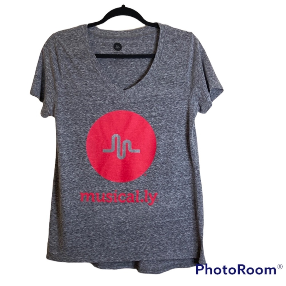 ‼️Musical.ly Juniors T-shirt M